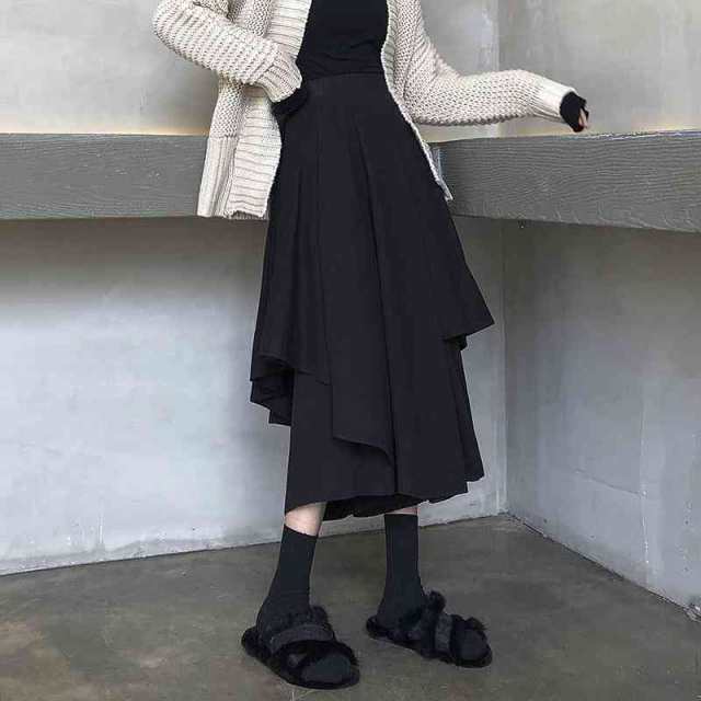 この商品について これからのシーズンに活躍してくれる外せないアイテム、長時間着ていてもストレスフリーで、秋冬でも温かみが保てるのがうれしいポイントです。全体的に柔らかく快適で、しわに強く。生地は垂れ感